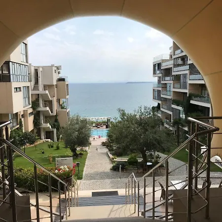 тhe Exlusive And Romantic On The Black Sea Apartmán