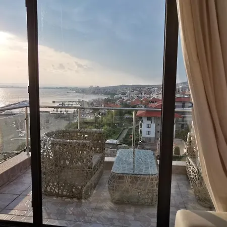 тhe Exlusive And Romantic On The Black Sea Apartmán *