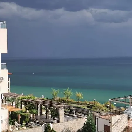 тhe Exlusive And Romantic On The Black Sea شقة سفيتي فلاس